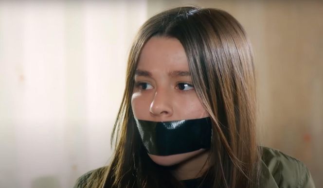 Melis naprowadzi porywacza na trop Zeynep. Dojdzie do tragicznego wypadku i dziewczyna zostanie pojmana.