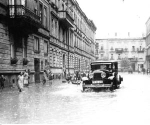 Wielkie powodzie, które nawiedzały Kraków. Wisła osiągnęła wówczas najwyższy poziom w historii 