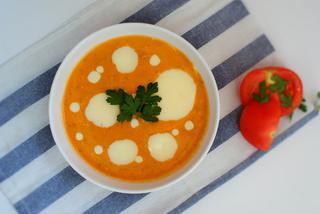 Serowy krem z pomidorów i ziemniaków 