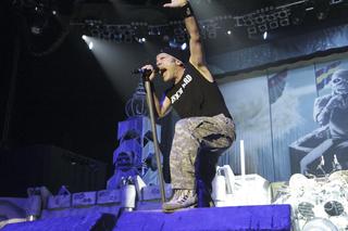 Bruce Dickinson bez ogródek o korzystaniu przez zespoły z playbacku