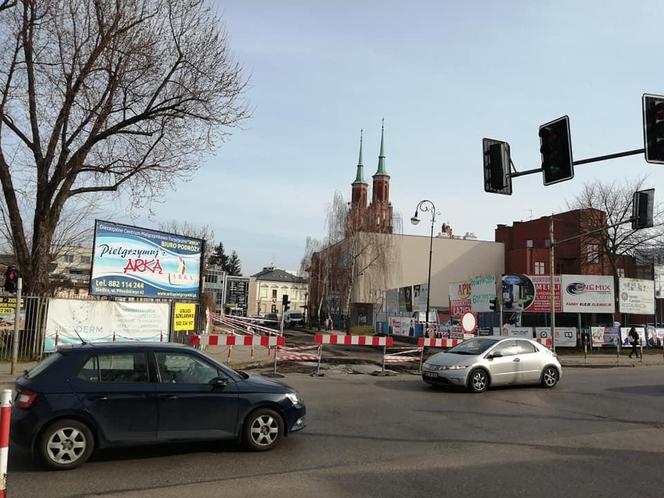 Utrudnienia w centrum Siedlec. Ruszył remont Cmentarnej i Niedziałka.