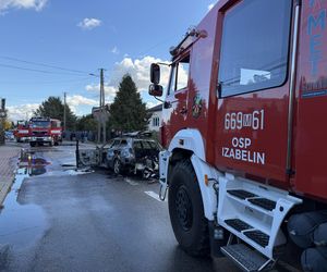Truskaw. Auto stanęło w ogniu, kierowca się palił