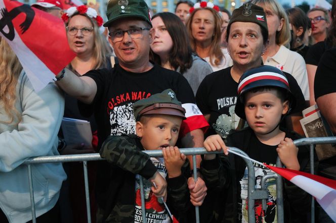 Warszawiacy śpiewają (nie)zakazane piosenki 2025