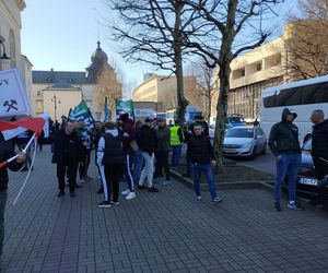 Górnicy protestowali pod ministerstwem przemysłu w Katowicach przeciwko likwidacji KWK Bielszowice