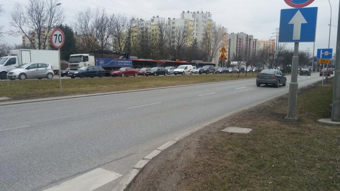 Gigantyczny korek w Rzeszowie. Powód? Otwarcie Agata Meble