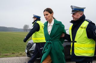 Na dobre i na złe, odcinek 921: Sara aresztowana przez policję! Markiewicz wyda swoją wspólniczkę przed prokuratorem - ZDJĘCIA