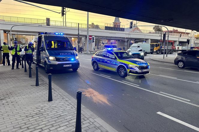 Potrącił pieszego i uciekł. W akcji śmigłowiec LPR, policja szuka sprawcy