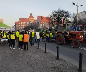 Protest rolników w Katowicach. Zablokowali centrum miasta