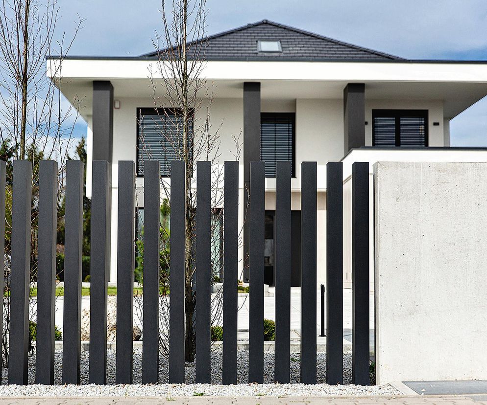 Nie rób tego przed domem, bo słono zapłacisz. Wiele osób popełnia ten błąd