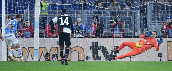 Wojciech Szczęsny ZASZOKOWAŁ w bramce. Ta interwencja przejdzie do historii [WIDEO]