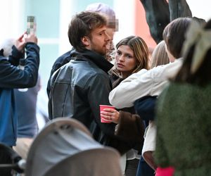 Maciej Musiał całował ukochaną na balkonie