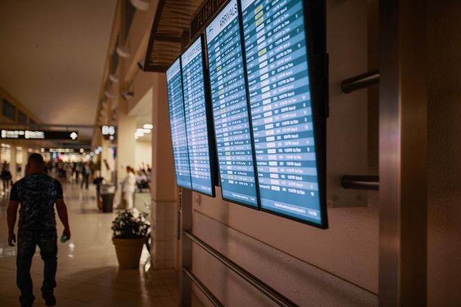 Ryanair i Wizzair likwidują połączenia z lotniska Olsztyn-Mazury w Szymanach