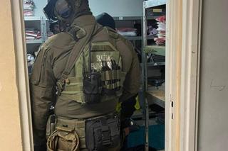 Funkcjonariusze KAS przejęli w Pile i Trzciance podróbki za 10 mln zł 