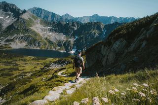 Pogoda na długi weekend w Tatrach. Będzie ekstremalny upał i potężne burze. Doradzamy, jak się przygotować