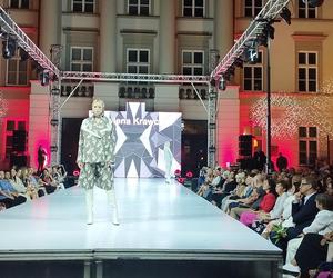 RADOM FASHION SHOW