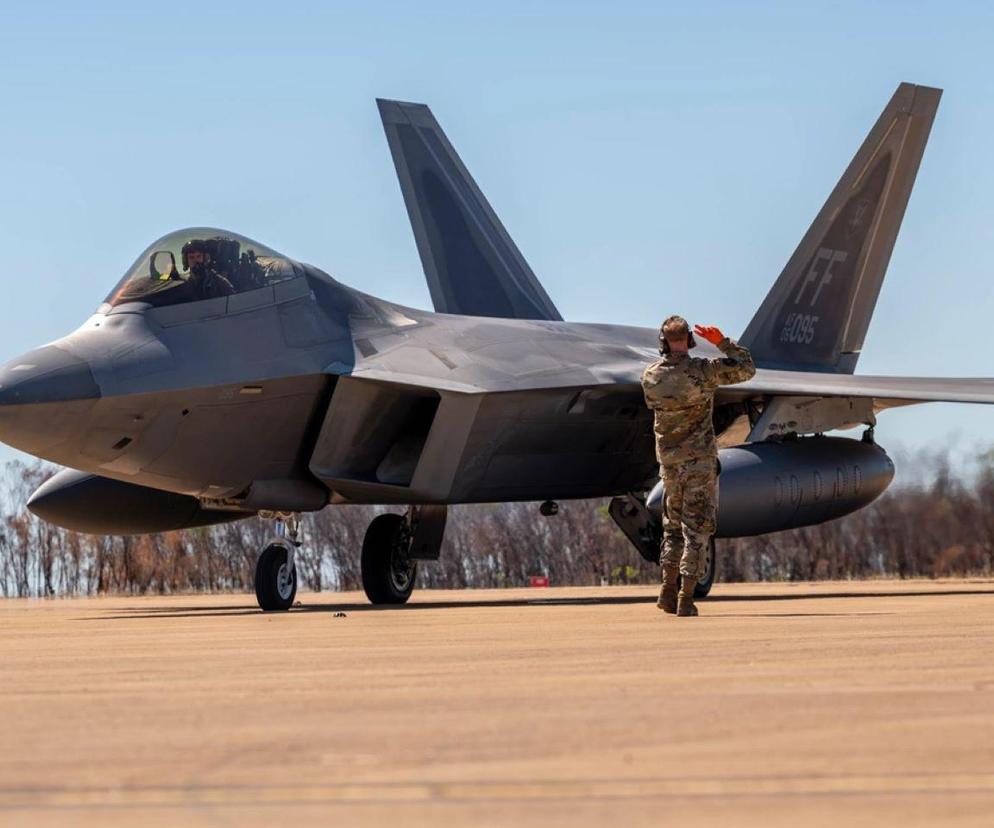 F-22 Raptor