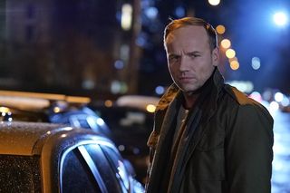 Pierwsza miłość, odcinek 4031: Janek podpisze akt urodzenia córki. Tak oficjalnie przypieczętuje zdradę i rozpocznie nowe życie z Lilką?