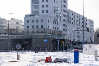 Wystawiona na sprzedaż miejska działka przy metrze Młociny