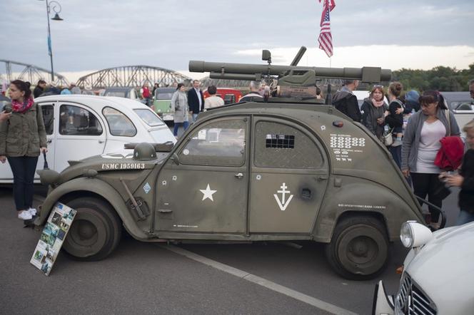 Światowy Zlot Miłośników Citroena 2CV w Toruniu