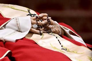 Nie żyje Benedykt XVI. Przebieg uroczystości pogrzebowych