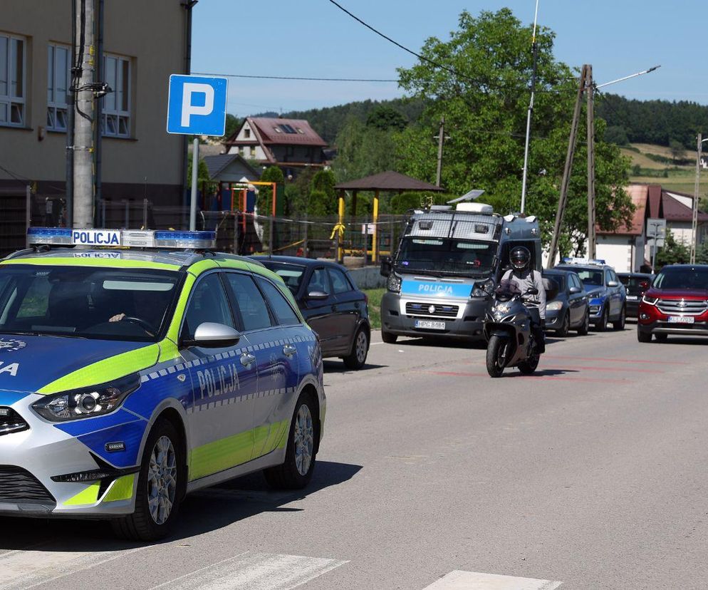 Co z maleńką Polą, która straciła rodziców w tragedii pod Limanową? Dobro dziecka jest teraz najważniejsze