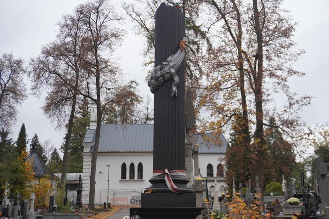 Niesamowite nagrobki i mogiły na Cmentarzu Farnym w Białymstoku