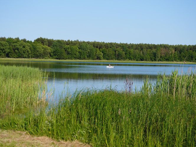 Spacer nad Jeziorem Krasne