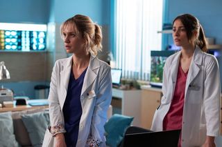 Na dobre i na złe odc. 927. Gloria (Aleksandra Grabowska), Oliwia (Irmina Liszkowska)