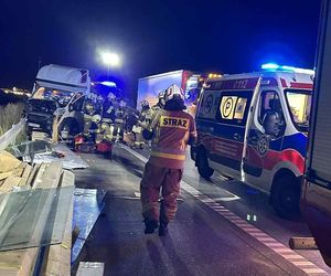 Autostrada A1 znowu zablokowana. Są ranni po wypadku