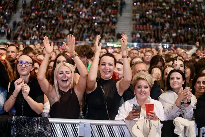 Koncert Roztańczony PGE Narodowy 2025. Na scenie gwiazdy: popu, rapu i disco polo [ZDJĘCIA]