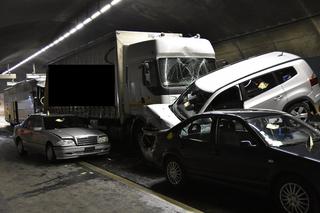 POLKA ZGINĘŁA W TUNELU.