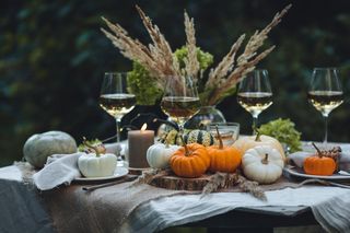 Stylowe, nie straszne! Takie ozdoby na Halloween podbijają Instagram w 2025 roku