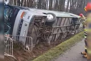 7 osób trafiło do szpitala. Wypadek ukraińskiego autobusu na DK 17 w Fajsławicach