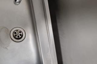 Zdewastowany szalet miejski w Biłgoraju