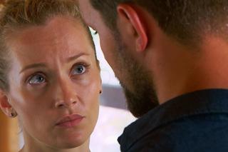 Barwy szczęścia odc. 2757. Renata (Anna Mrozowska), Marcin Kodur (Oskar Stoczyński)