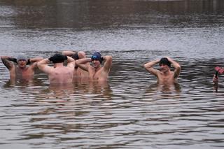 Królewskie morsowanie w jeziorze pod Bydgoszczą [ZDJĘCIA]