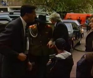 Michael Jackson zmarł 16 lat temu. Gdy odwiedził Polskę, wszyscy wstrzymali oddech. Te zdjęcia zachwycają