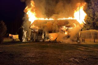 Matka i syn spłonęli we własnym domu przed Wielkanocą. Wstrząsające ustalenia śledczych