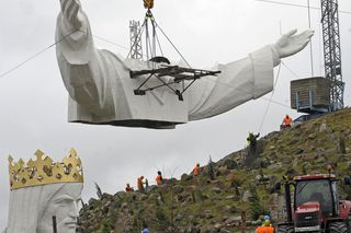 To będzie największy Chrystus na świecie! Będzie można do niego wejść i zobaczyć ruchome serce!