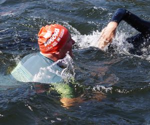 Upał, emocje i wielka woda w centrum Bydgoszczy. Ponad 400 osób wystartowało w Wodzie Bydgoskiej