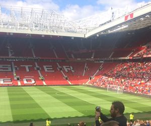 Kosmiczne plany szefów Manchesteru United. Chcą zbudować stadion na miarę XXII wieku, jego pojemność szokuje