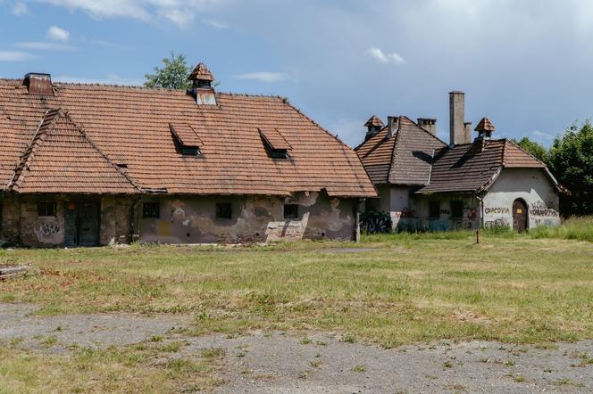 Kobierzyn - zdjęcia krakowskiego szpitala psychiatrycznego i miasta-ogrodu