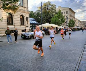 Rossmann Run 2025. Tłumy biegaczy wzięły udział w biegu ulicą Piotrkowską