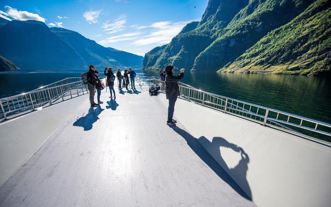 Aż 80% części zewnętrznej Future of the Fjords dostępne jest dla pasażerów