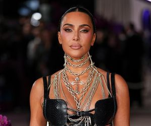 Kim Kardashian wściekła na wróżki. Obiecały jej, że zda egzamin adwokacki. Teraz uczy się w bikini