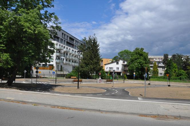 Budowa parku rekreacyjnego na Dolińskiego zakończona [ZDJĘCIA]
