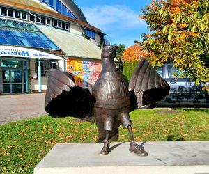 Rzeźby Marianów w Kołobrzegu