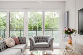 Golden Glamour - mieszkanie w kobiecym stylu