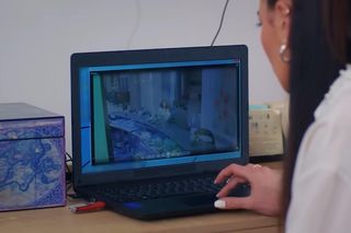 Miłość i nadzieja. Handan dowiaduje się, że Kuzey całował się z Elif