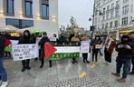 Protest w Łodzi. Zebrali się w centrum miasta by pokazać solidarność z Palestyną [ZDJĘCIA]